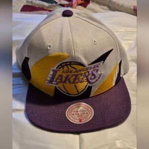 Mitchell & Ness  Los Angeles Lakers Sharktooth Snapback Hat New